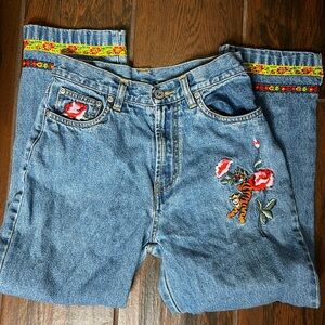 Disney Pooh Tigger Vintage Embroidered Denim Cropped Jeans